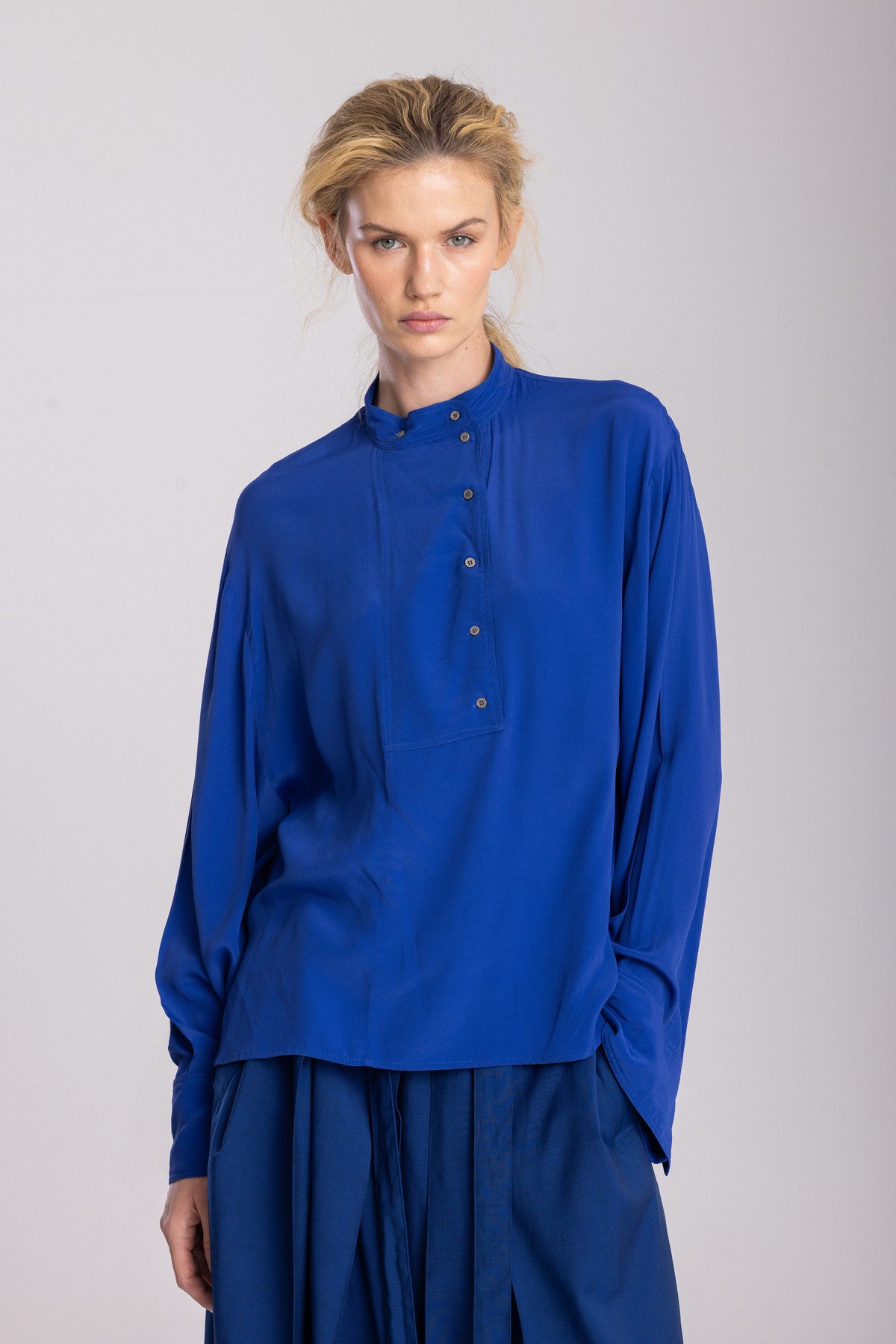 Bluzka Tux Balmoral, royal blue, Jo.S