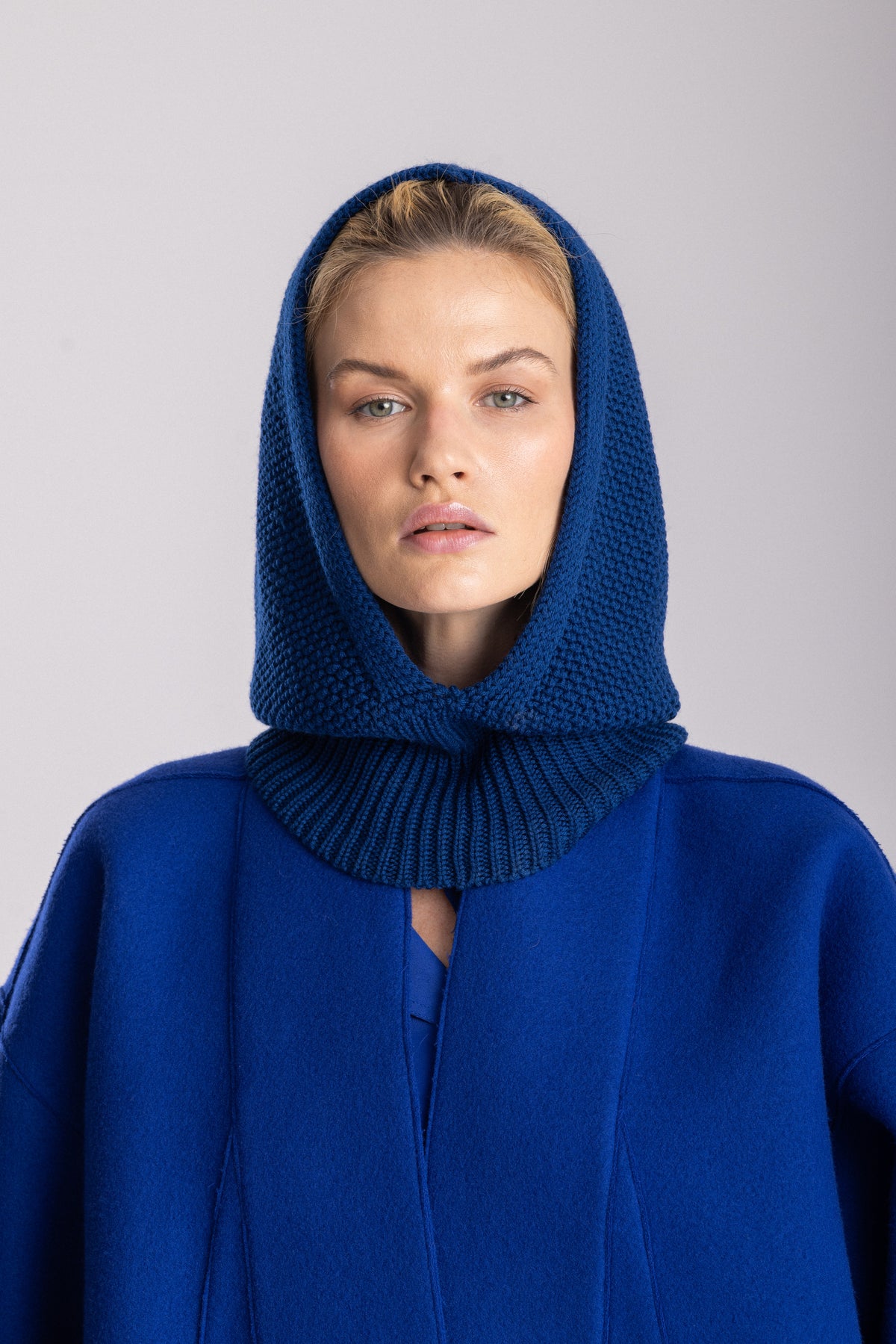 Balaklawa Merino Glen w kolorze Balmoral, royal blue, Jo.S