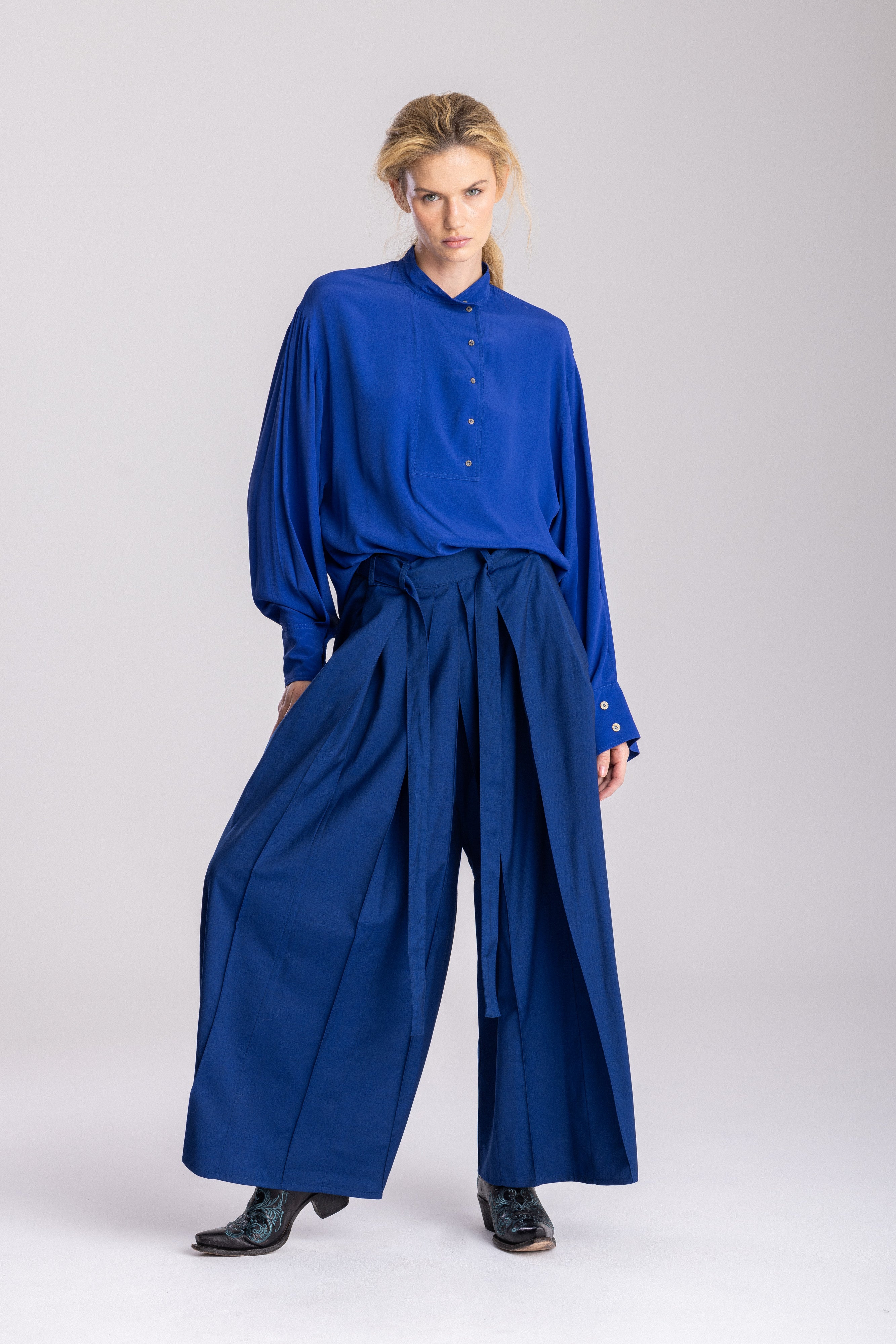 Bluzka Tux Balmoral, royal blue, Jo.S