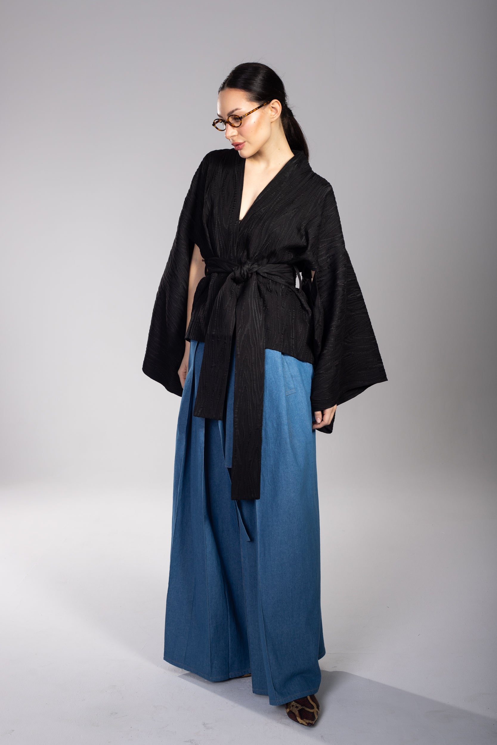 Kimono  Classic Black Wood